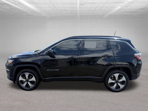 Used 2018 Jeep Compass Latitude AWD/4WD image 9