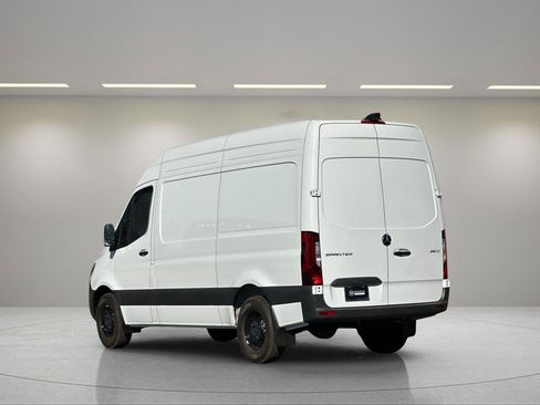 Used 2024 Mercedes-Benz Sprinter 144 Cargo image 6