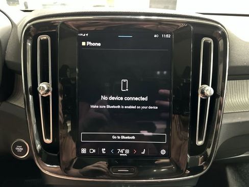 Used 2025 Volvo XC40 B5 Core w/ Protection Package Premier image 30