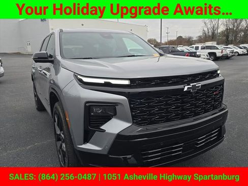 Certified 2024 Chevrolet Traverse RS w/ LPO, Floor Liner Package image 11