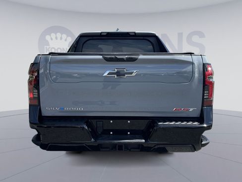 Used 2025 Chevrolet Silverado EV RST AWD/4WD image 5