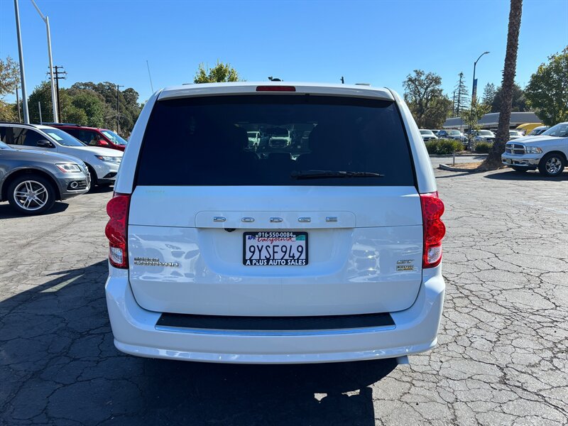 Used 2017 Dodge Grand Caravan GT FWD image 4