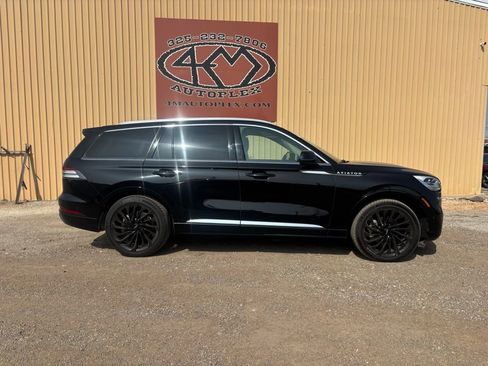 Used 2021 Lincoln Aviator Reserve w/ Equipment Group 210A image 9
