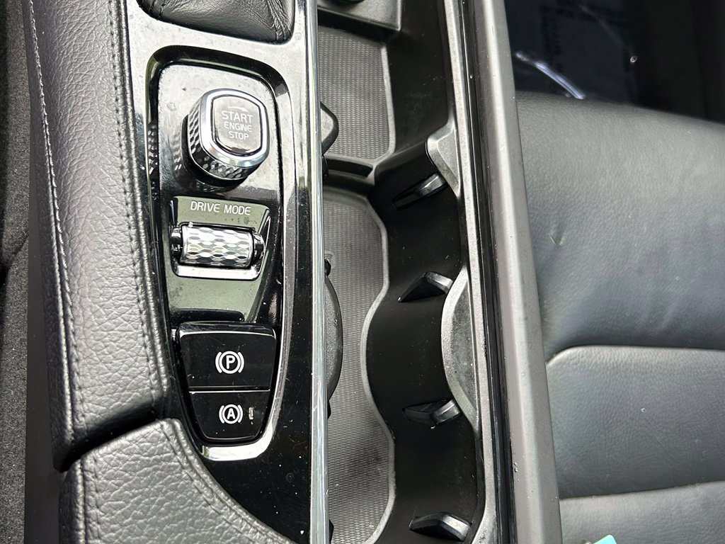 Used 2019 Volvo S90 T5 Momentum AWD/4WD image 19