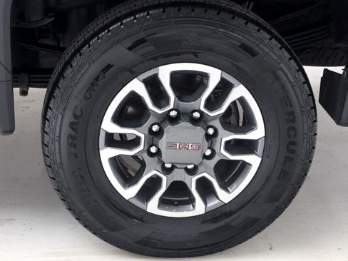 Used 2021 GMC Sierra 3500 4x4 Crew Cab w/ Convenience Package image 26
