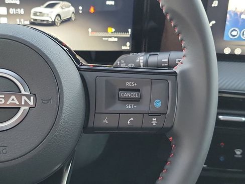 New 2026 Nissan Kicks SR image 7