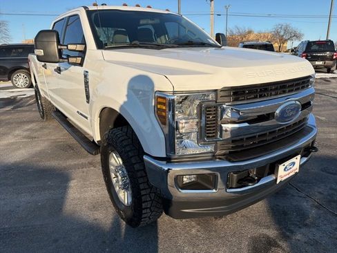 Used 2019 Ford F250 XLT w/ XLT Value Package image 7