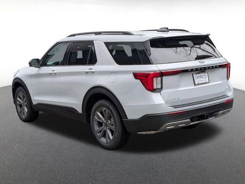 New 2026 Ford Explorer Active image 5