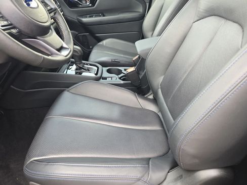 Used 2025 Subaru Forester Limited AWD/4WD image 15