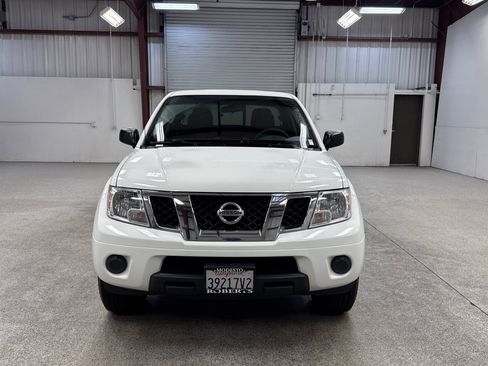 Used 2019 Nissan Frontier SV image 26