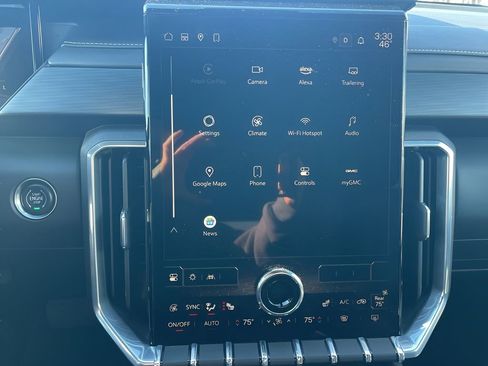 Used 2025 GMC Acadia Elevation FWD image 22