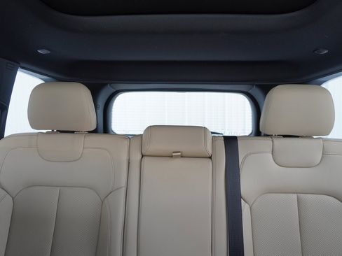 Used 2023 Jeep Grand Cherokee Limited w/ Luxury Tech Group II image 37