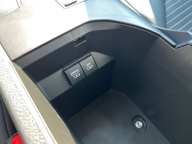 Used 2024 Toyota Camry SE FWD image 23
