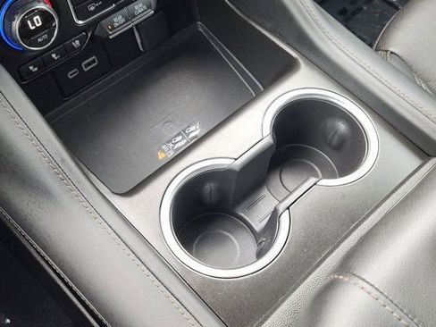 Used 2024 Chevrolet Suburban High Country w/ Premium Package image 23