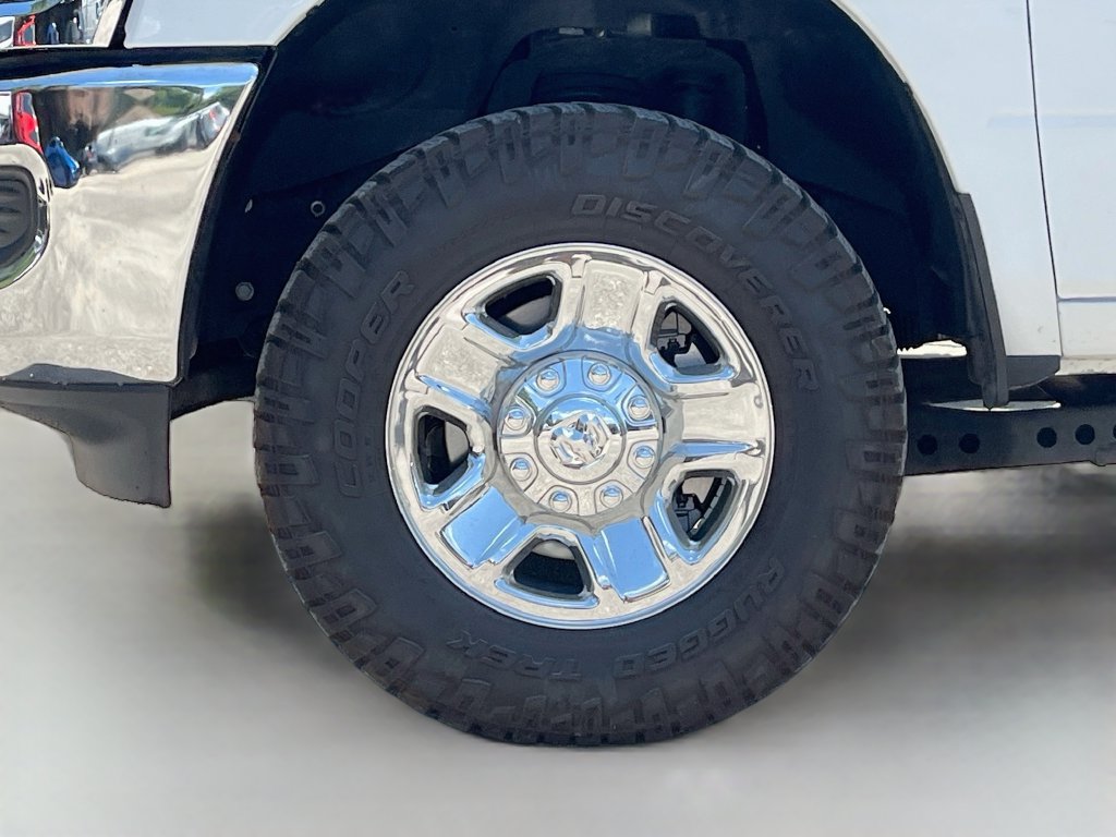 Used 2024 RAM 2500 Tradesman w/ Chrome Appearance Group AWD/4WD image 29