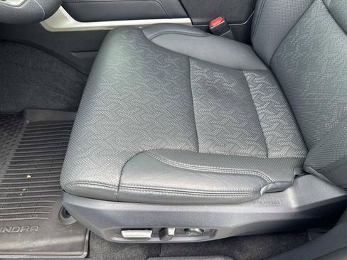 Used 2025 Toyota Tundra Limited image 9