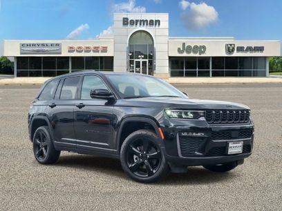New 2026 Jeep Grand Cherokee Limited w/ Limited Altitude Package