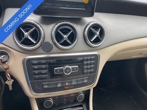Used 2015 Mercedes-Benz GLA 250 4MATIC image 9