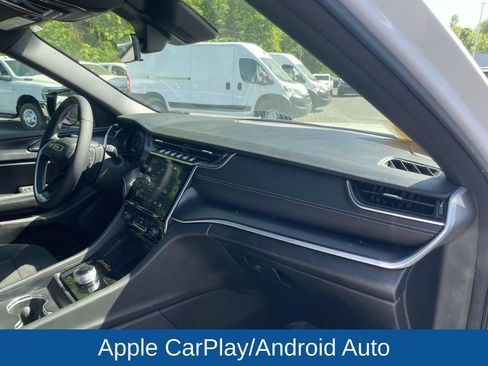 Certified 2025 Jeep Grand Cherokee L Altitude image 15