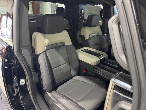 New 2026 GMC Hummer EV 4x4 Crew Cab image 33