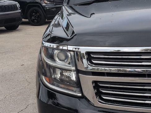 Used 2018 Chevrolet Tahoe Premier RWD image 9