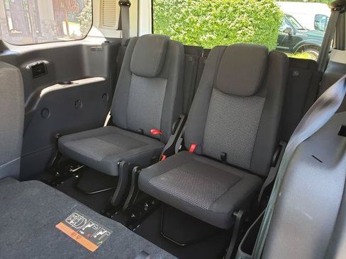 Used 2018 Ford Transit Connect XL FWD image 13