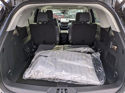 New 2026 Ford Explorer Active w/ Active Comfort Package image 14