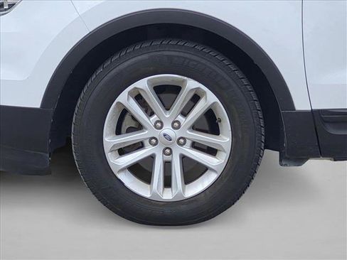 Used 2015 Ford Explorer FWD image 14