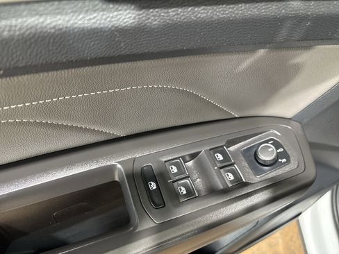 Used 2022 Volkswagen Atlas SE image 13