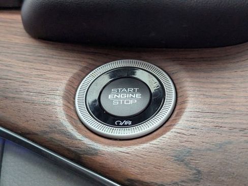 Used 2023 Jeep Grand Cherokee L Summit w/ Advanced Protech Group IV image 32