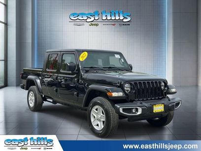 Certified 2022 Jeep Gladiator Sport