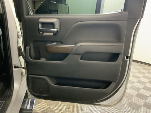 Used 2018 GMC Sierra 2500 Denali image 29