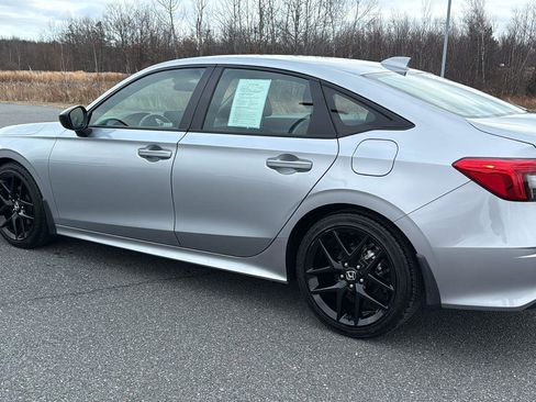 Used 2023 Honda Civic Sport image 11