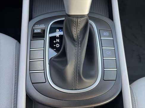 New 2026 Hyundai Kona SE FWD image 15