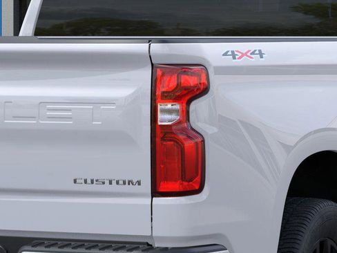 New 2026 Chevrolet Silverado 1500 Custom AWD/4WD image 11