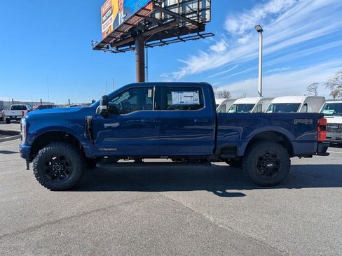 New 2026 Ford F250 Lariat w/ Black Appearance Package image 7