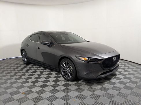 Used 2023 MAZDA MAZDA3 s image 3
