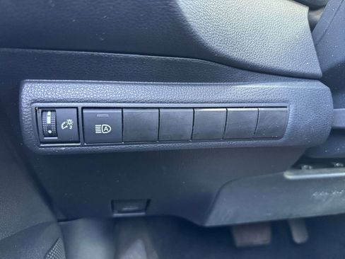 Certified 2024 Toyota Corolla LE FWD image 31