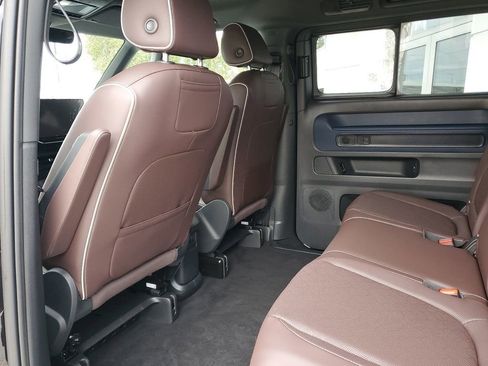 New 2025 Volkswagen ID. Buzz Pro S image 6