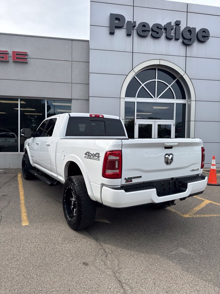 Used 2022 RAM 2500 Laramie AWD/4WD image 2