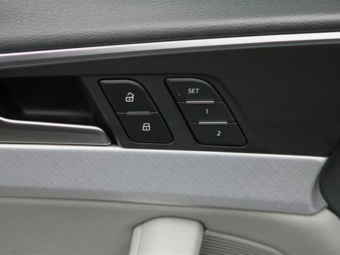 Used 2018 Audi A4 2.0T Premium Plus w/ Premium Plus Package AWD/4WD image 10