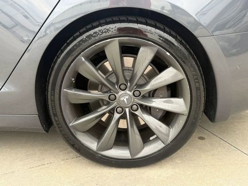 Used 2016 Tesla Model S 60 image 12
