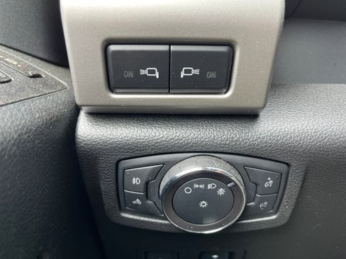 Used 2018 Ford F250 Lariat w/ Lariat Ultimate Package AWD/4WD image 21