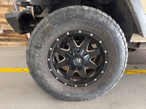 Used 2011 Jeep Wrangler Unlimited Sport image 4