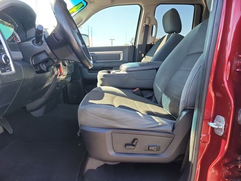 Used 2014 RAM 1500 Classic SLT image 17