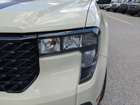 New 2025 Ford Maverick XLT w/ XLT Luxury Package image 9