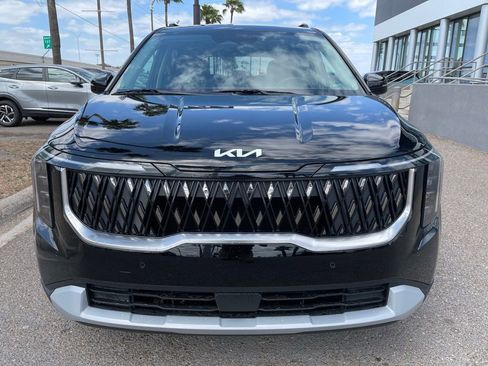 New 2026 Kia Carnival EX FWD image 2