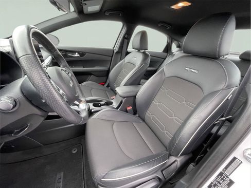 Used 2023 Kia Forte GT-Line image 13