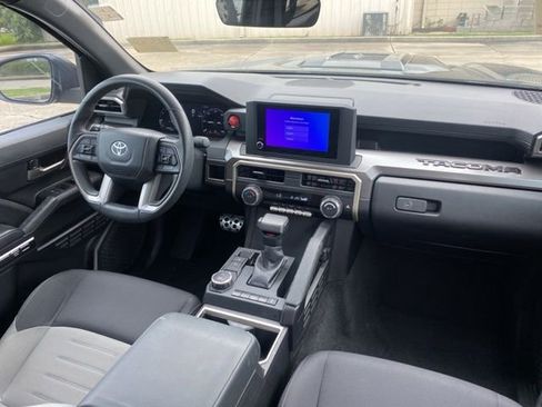 Used 2024 Toyota Tacoma TRD Sport RWD image 26