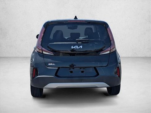 Used 2023 Kia Soul S FWD image 6